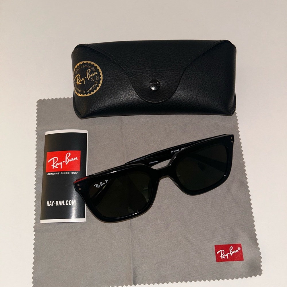 Ray-Ban Classic Black Sunglasses Polarized